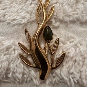 Karatclad by Bell Elegant Gold Plated Leaf Brooch with Jade stone